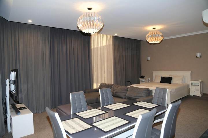 Room 6 of 39