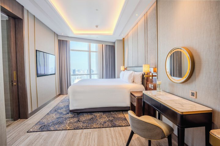 Room 44 of 151