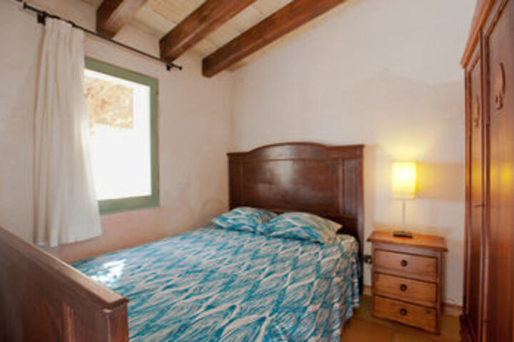 Room 16 of 46