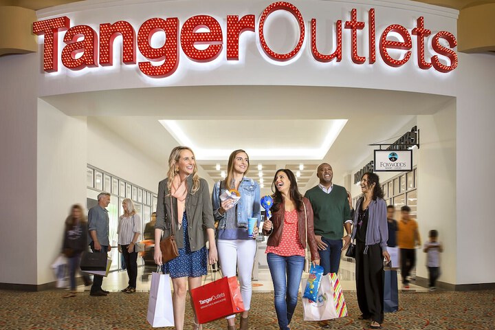 Shopping mall