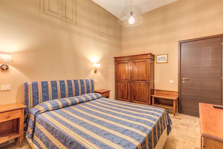 Room 6 of 6