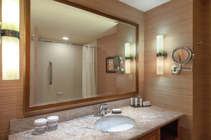 Bathroom shower