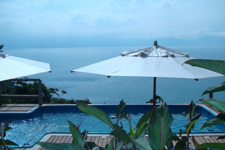 Hotel with Pool