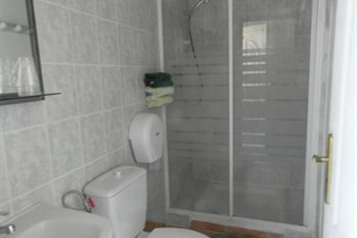 Room 3 of 35