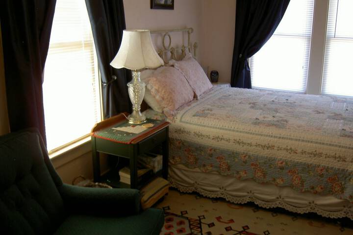 Room 4 of 21