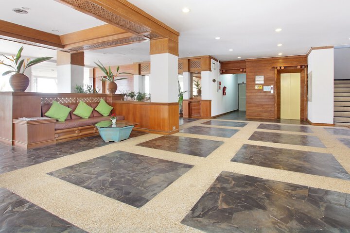 Hotel 4 of 66