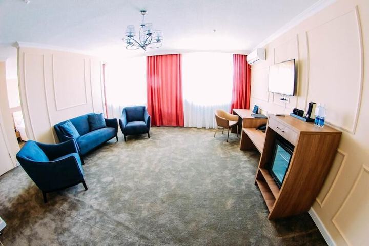 Room 7 of 35