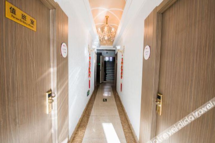 Hotel Interior 6 of 13
