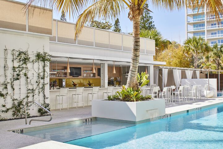 Poolside bar