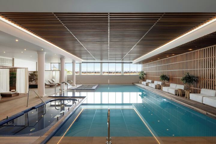 Pool 52 of 163