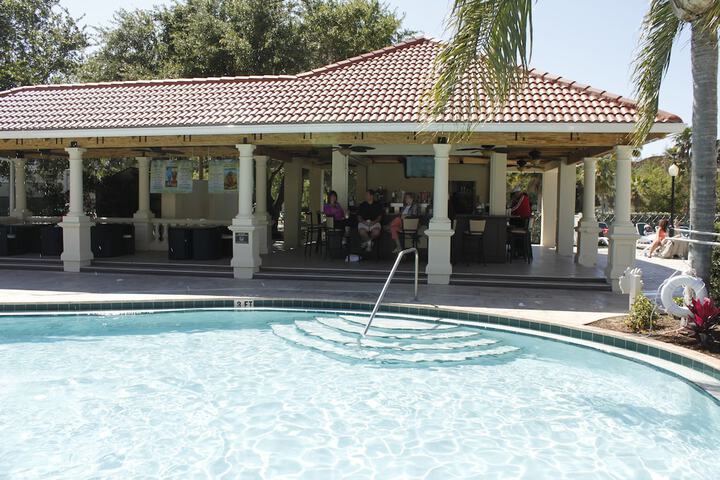 Poolside bar