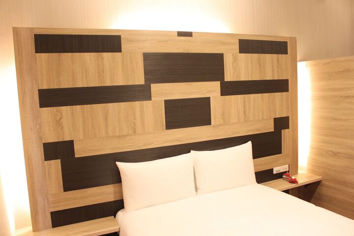 Room 12 of 91