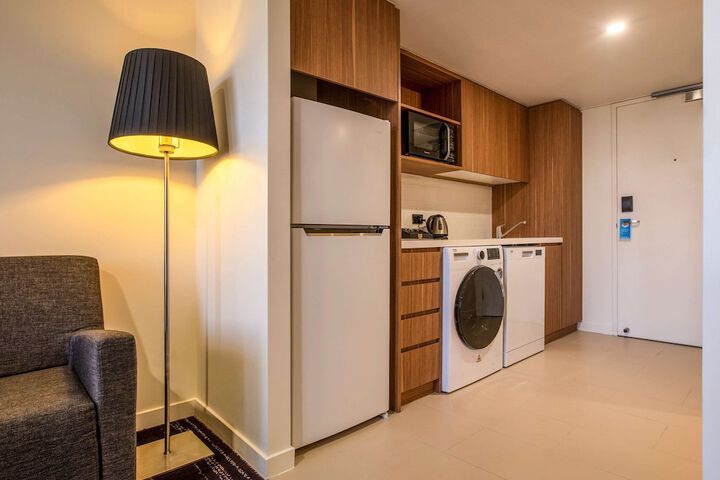 Room 45 of 237