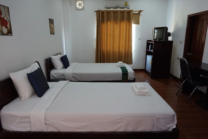 Room 7 of 23