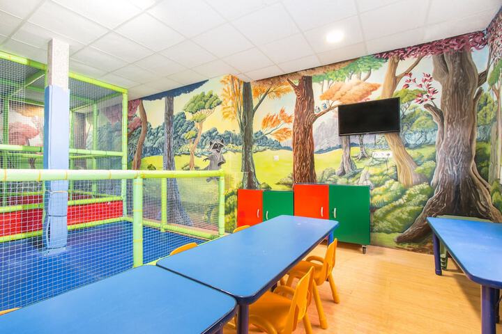 Children's play area - indoor