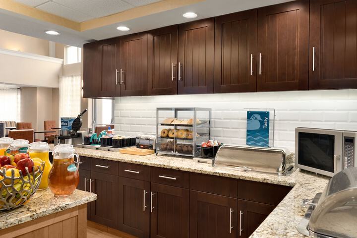 Breakfast/Coffee Service 14 of 17