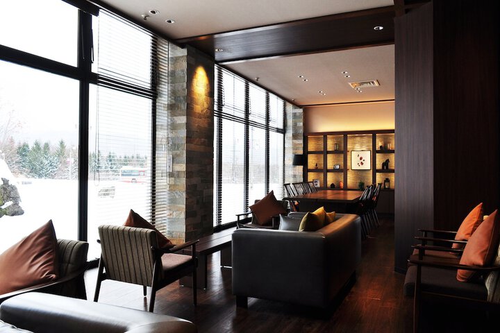 Lobby Entry