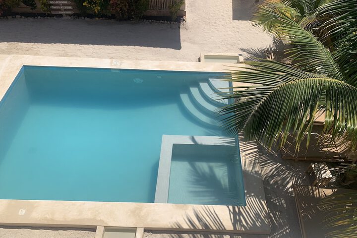 Pool 14 of 30