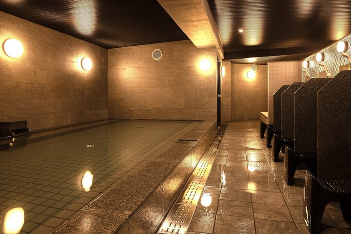 Room 16 of 47