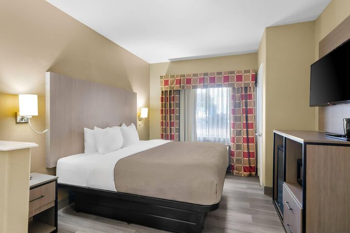 Room 44 of 73