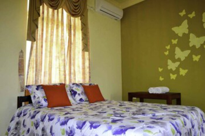 Room 13 of 20