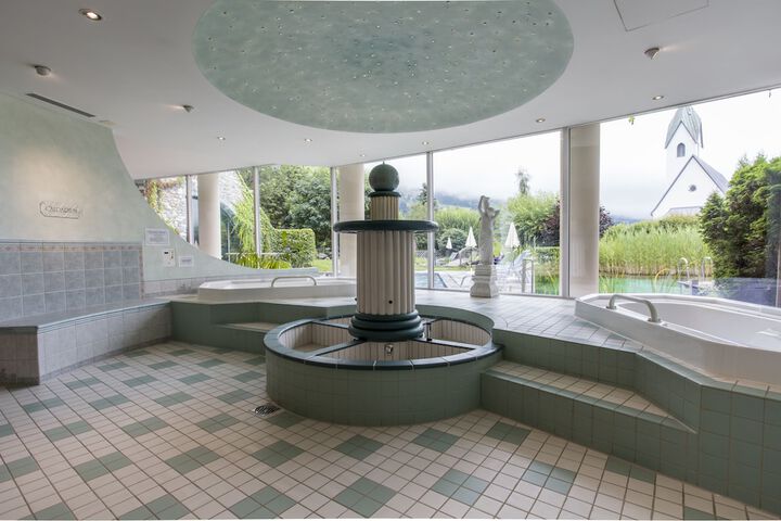 Spa 54 of 75