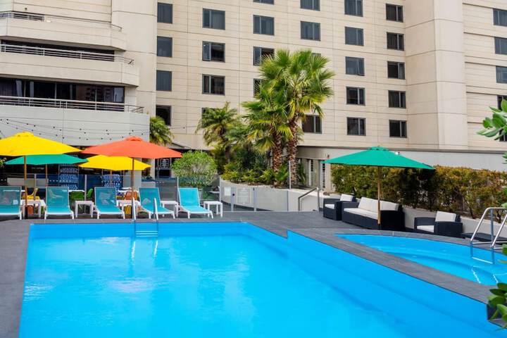 Hotel Pool