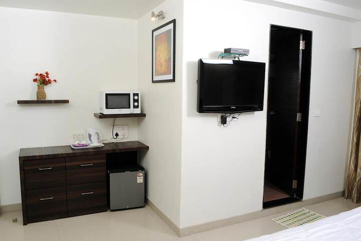 Room 9 of 23