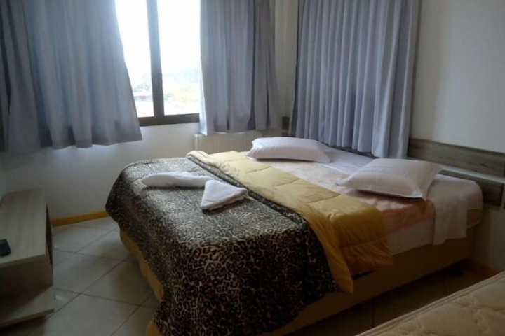 Room 12 of 35