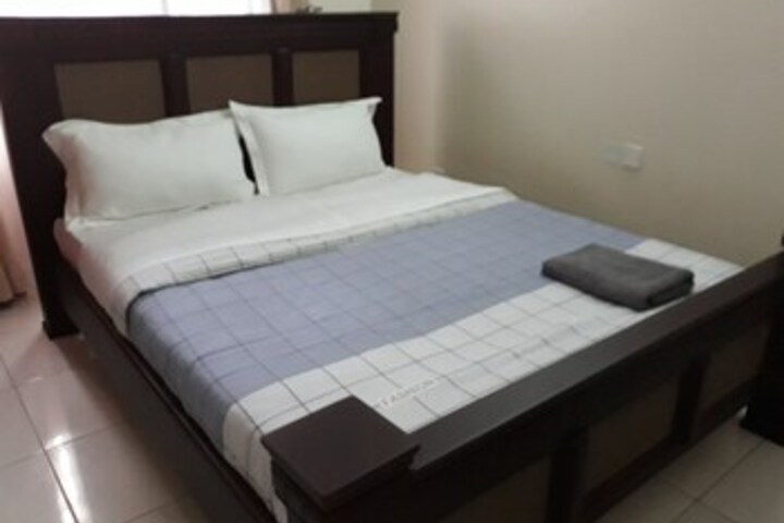 Room 13 of 22