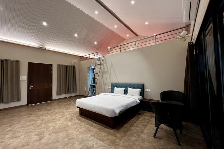 Room 13 of 62
