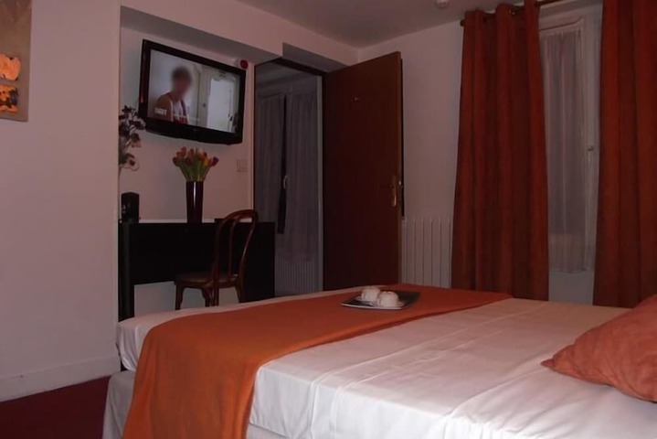 Room 16 of 58