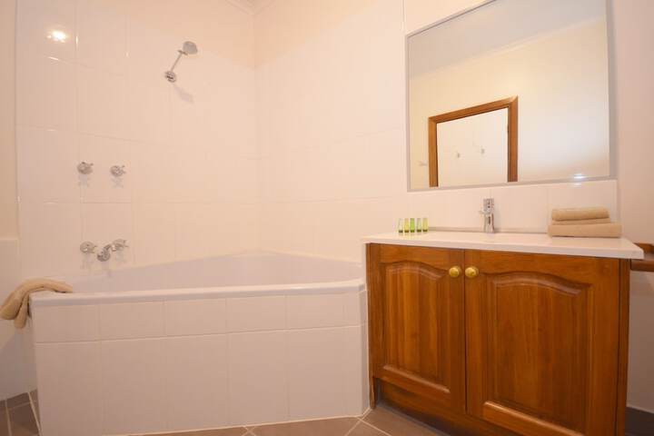 Room 16 of 37