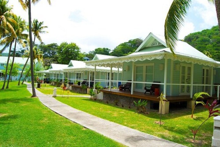 Hotel Exterior 98 of 110