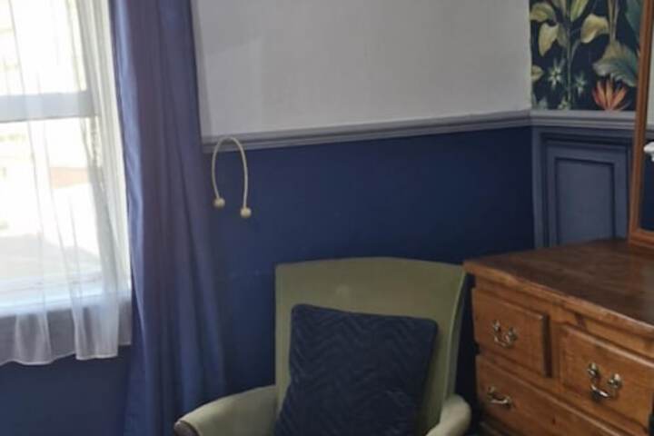 Room 103 of 263