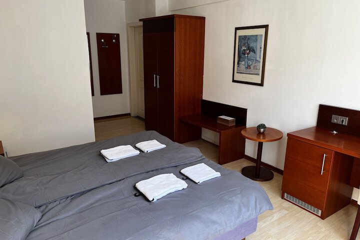 Room 21 of 52