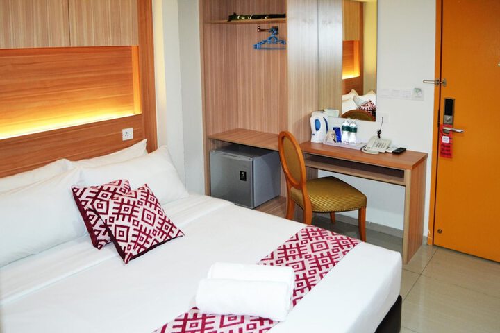 Room 9 of 44