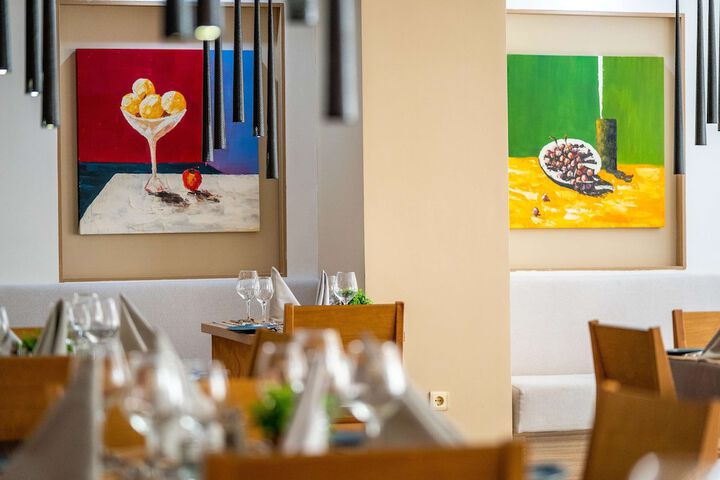 Dining 80 of 121