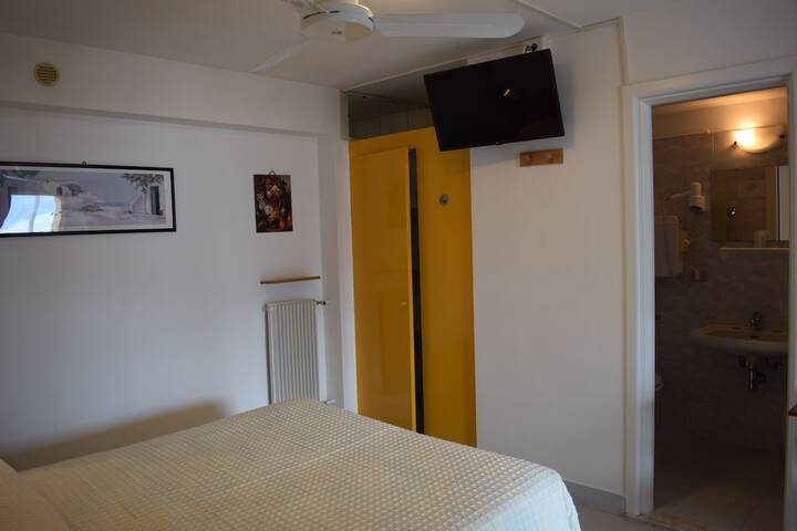 Room 20 of 63