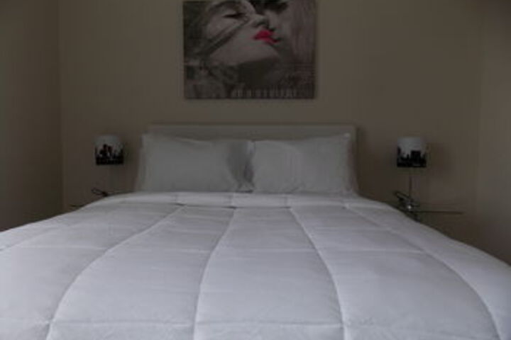Room 3 of 6