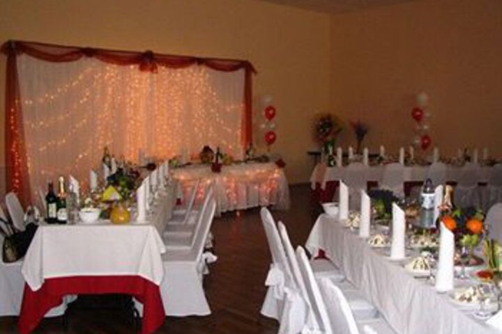 Ballroom/Hall 2 of 24