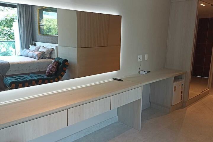 Room 25 of 54