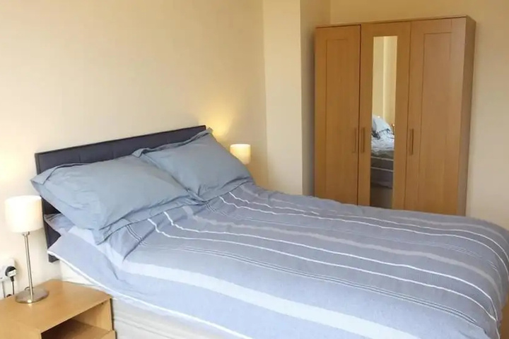 Room 2 of 13