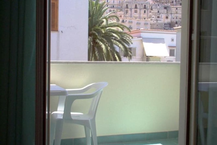 Terrace/Patio 16 of 33