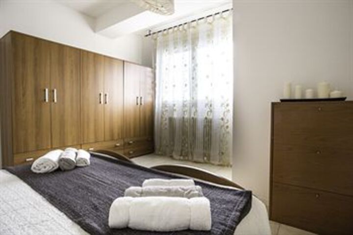 Room 281 of 871