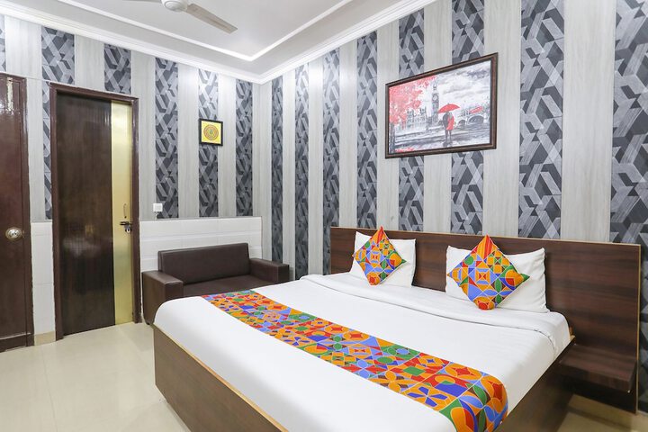 Room 21 of 30