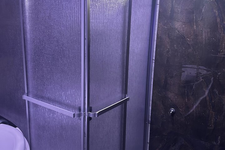 Room 27 of 31