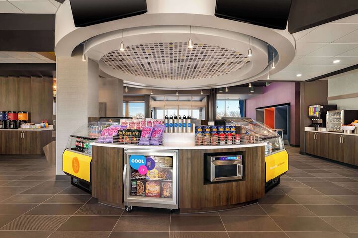 Snack bar