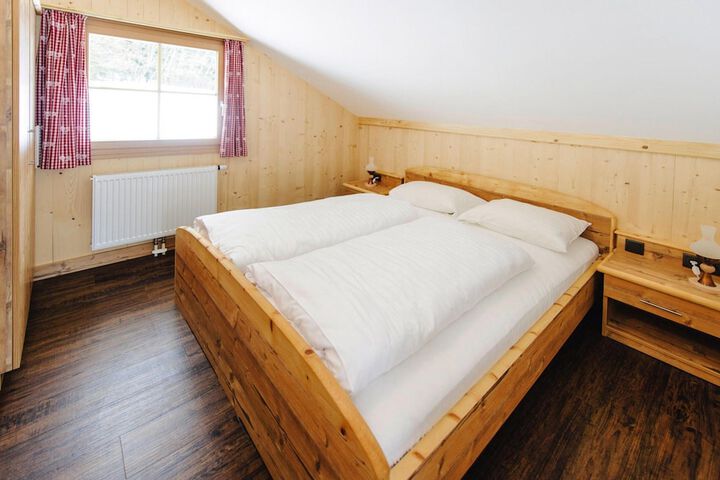 Room 2 of 23