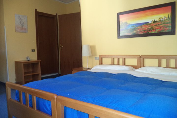 Room 21 of 43